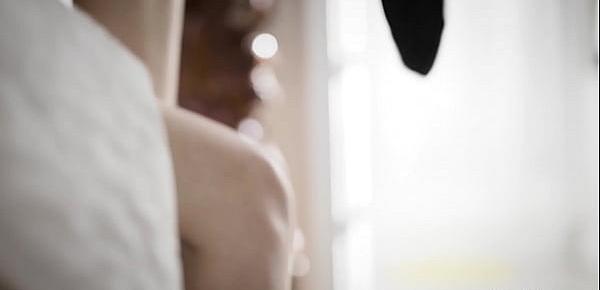trendsHot blonde teen Riley Star sucks stepdads cock before hardcore sex